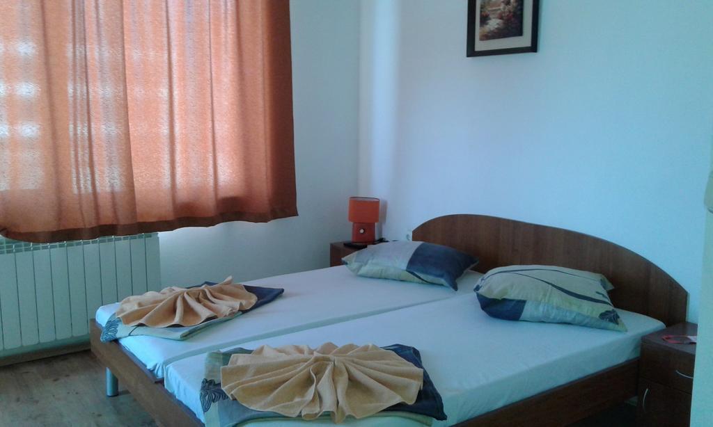Zora Guest House Primorsko Room photo