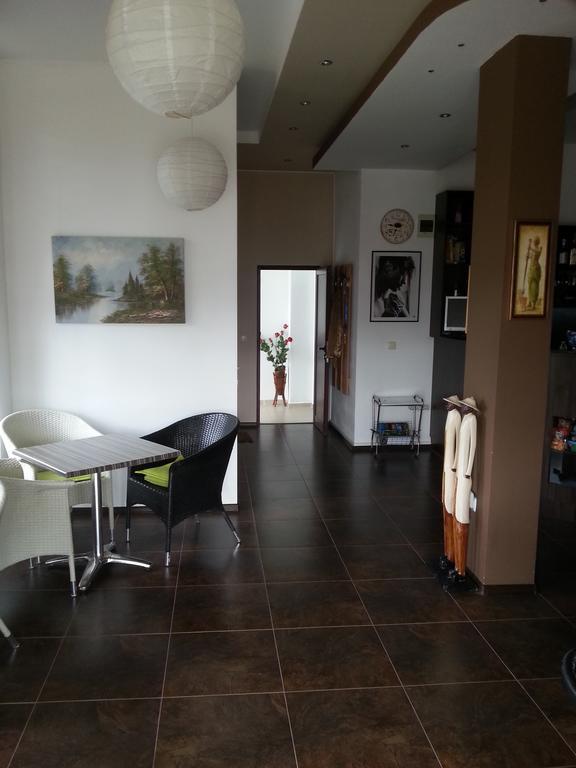 Zora Guest House Primorsko Exterior photo