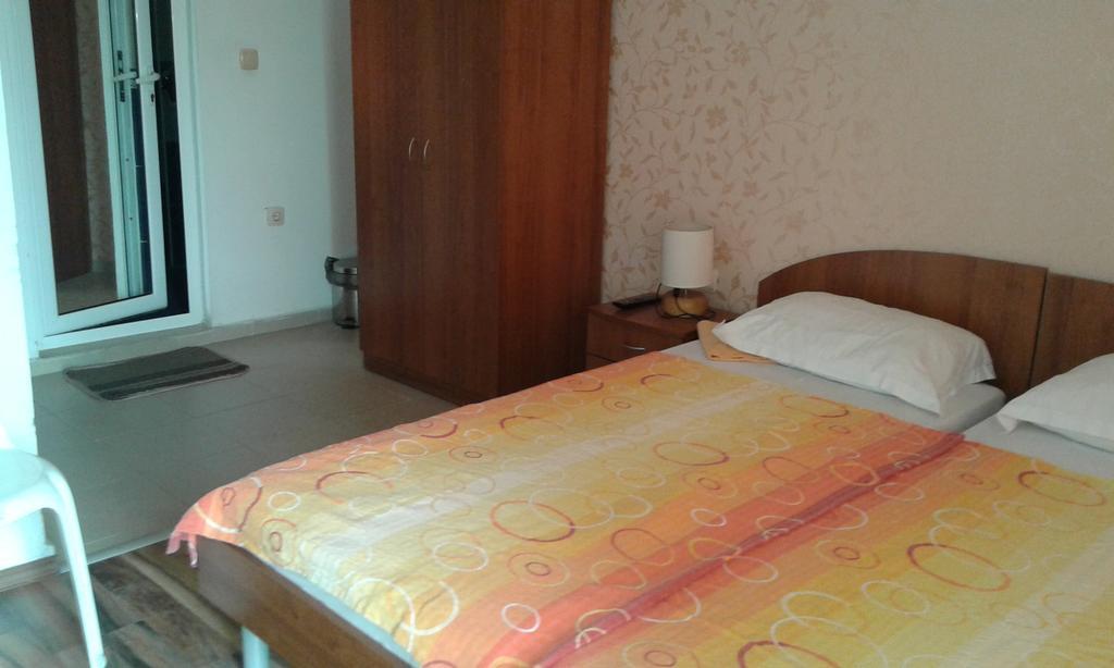 Zora Guest House Primorsko Room photo